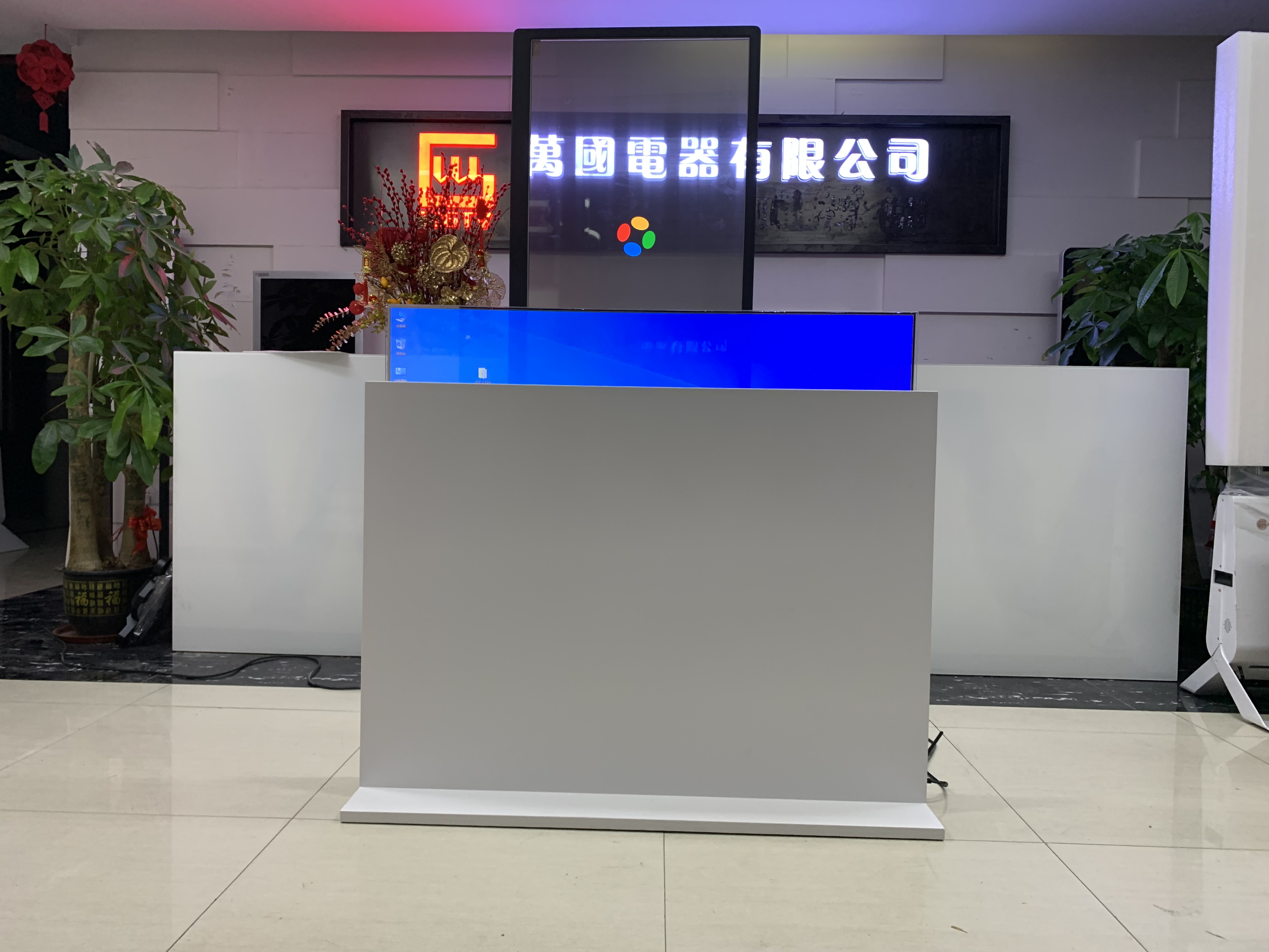 55寸OLED升降透明屏